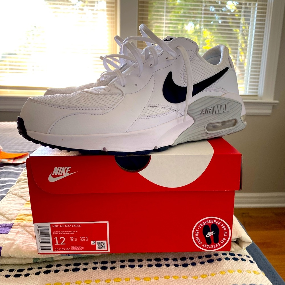 Men’s Nike Air Max Excee Size 12